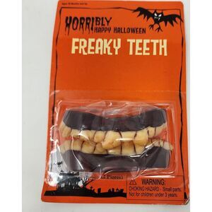 NEW Horribly Happy Halloween Freaky‎ Teeth Gag Prop Costume Sealed in Package